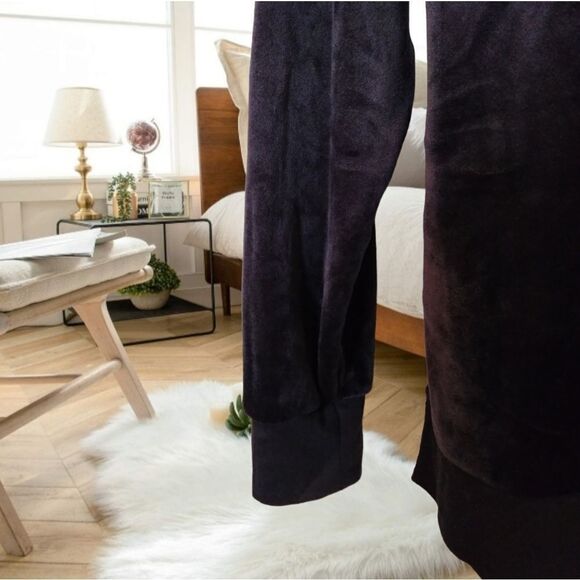 KATE SPADE VELOUR WINKY FACE AND LIPS BLACK VELVET SWEATER SWEATSHIRT LOUNGEWEAR - Picture 12 of 16